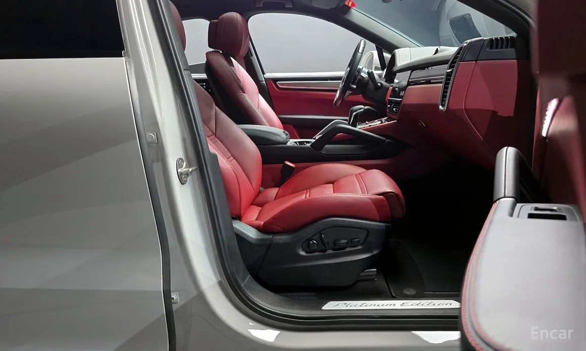 Фото 10 - Porsche Cayenne