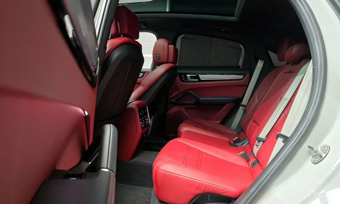 Фото 12 - Porsche Cayenne