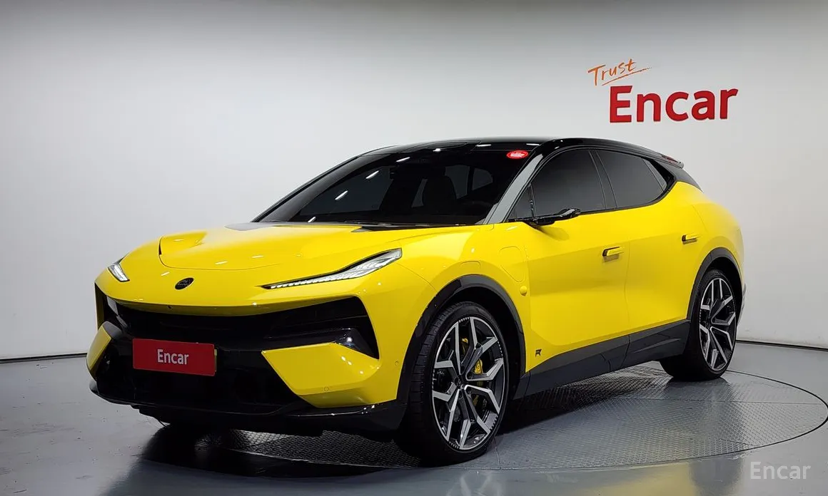 Фото 1 - Lotus Eletre