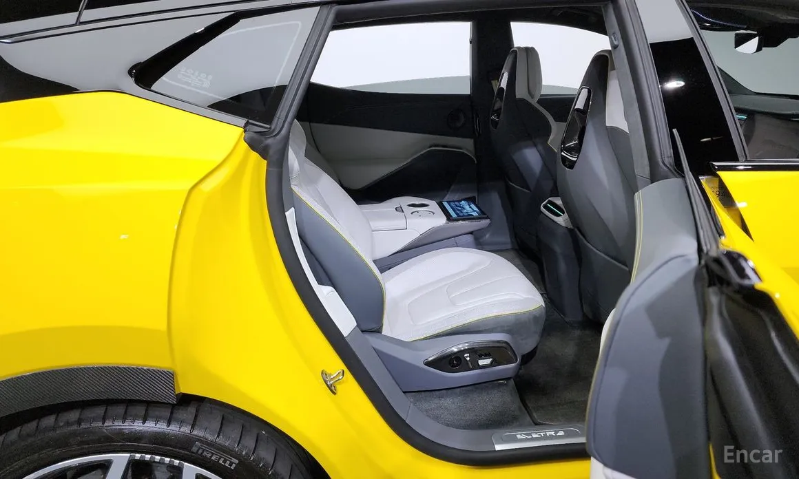 Фото 12 - Lotus Eletre