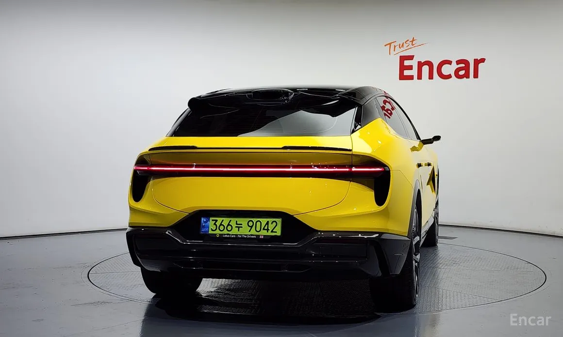 Фото 4 - Lotus Eletre