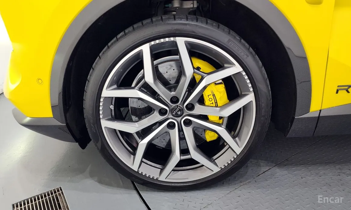 Фото 5 - Lotus Eletre