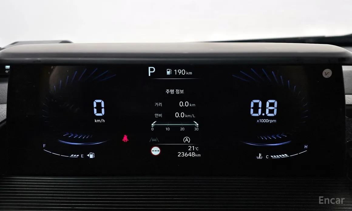 Фото 8 - Hyundai Staria