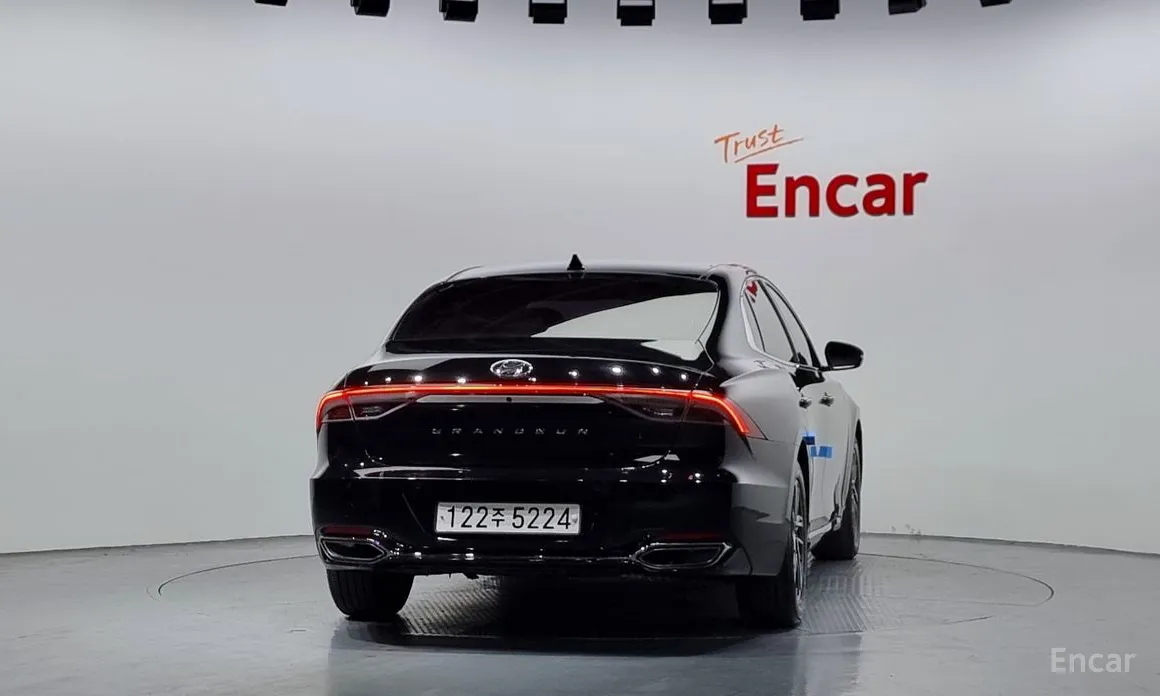 Фото 4 - Hyundai Grandeur