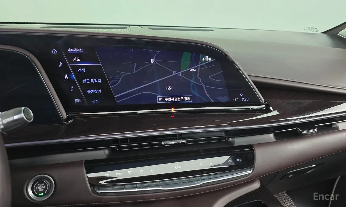 Фото 14 - Cadillac Escalade