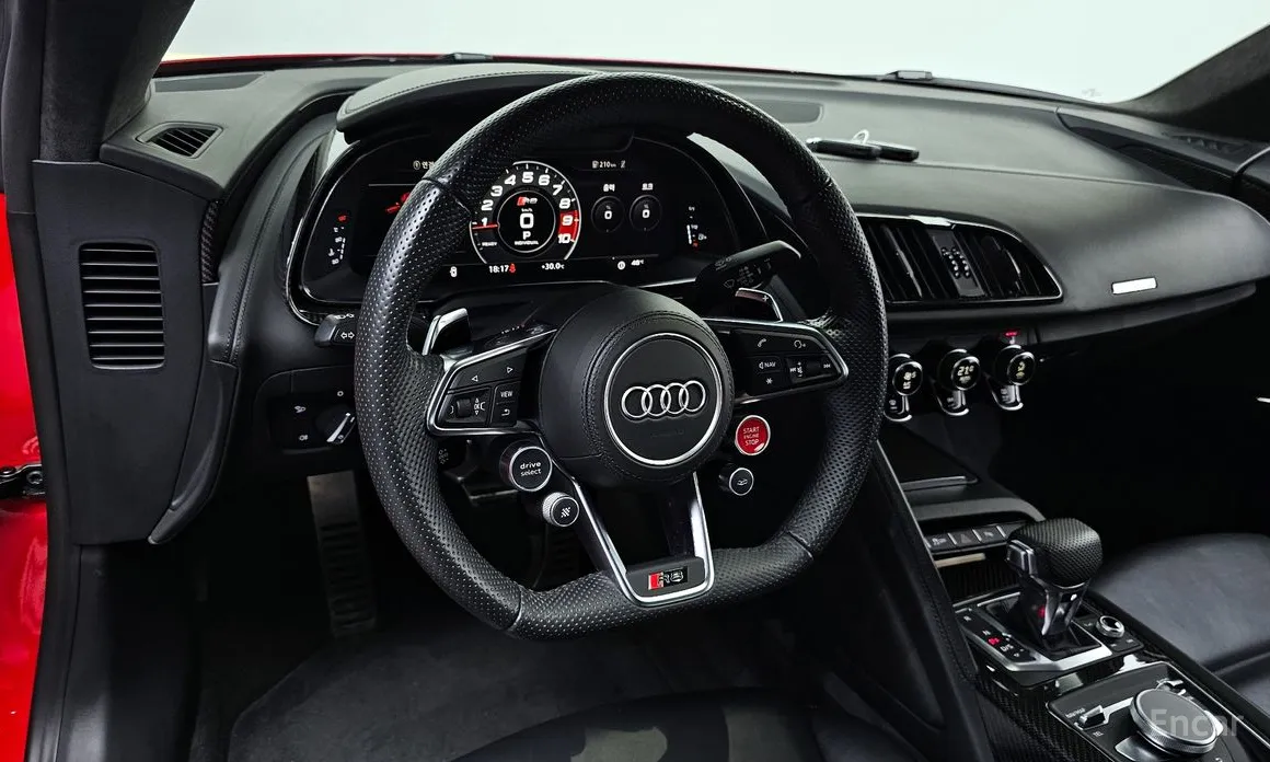 Фото 12 - Audi R8