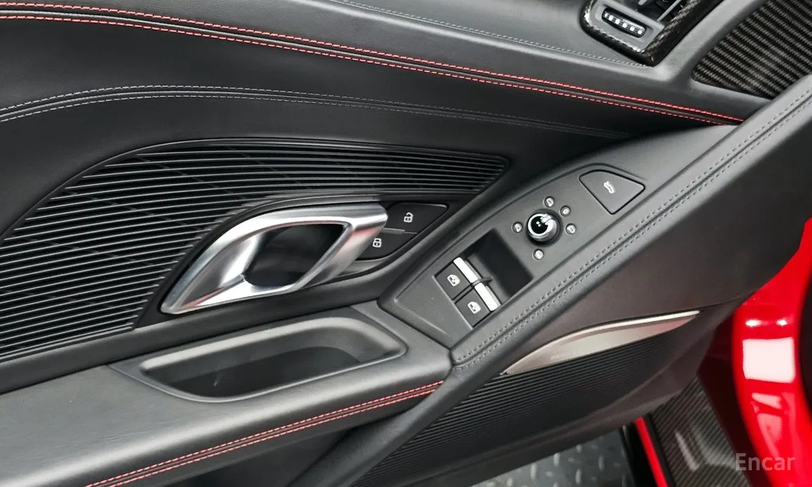 Фото 17 - Audi R8