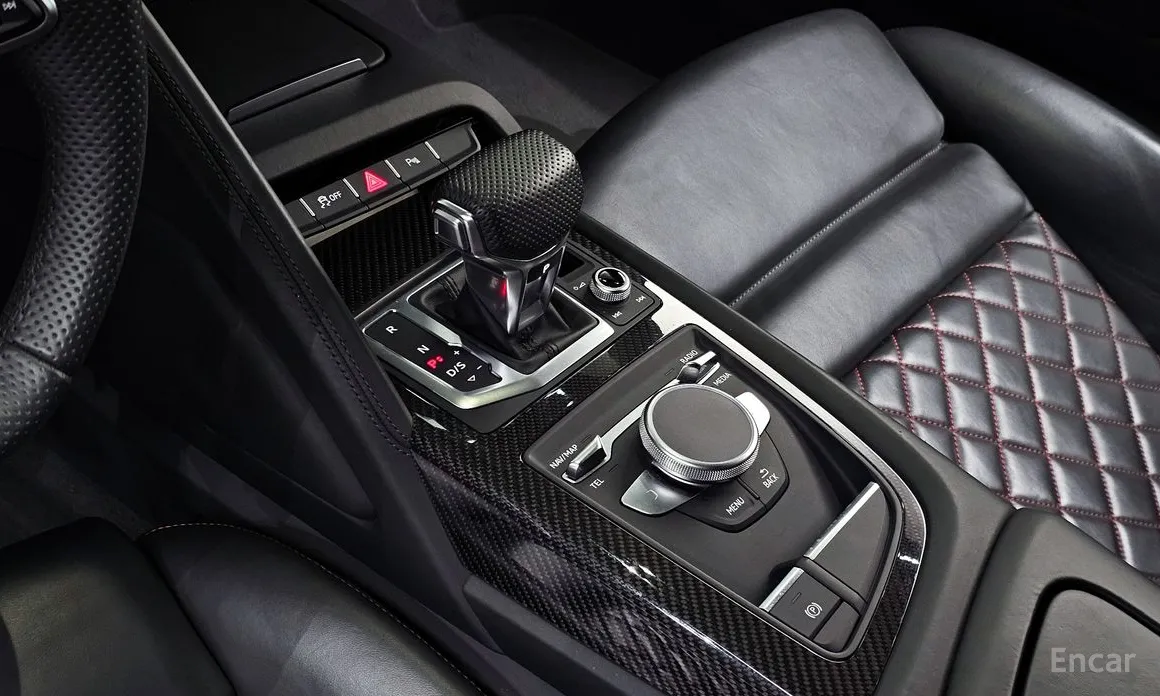 Фото 9 - Audi R8