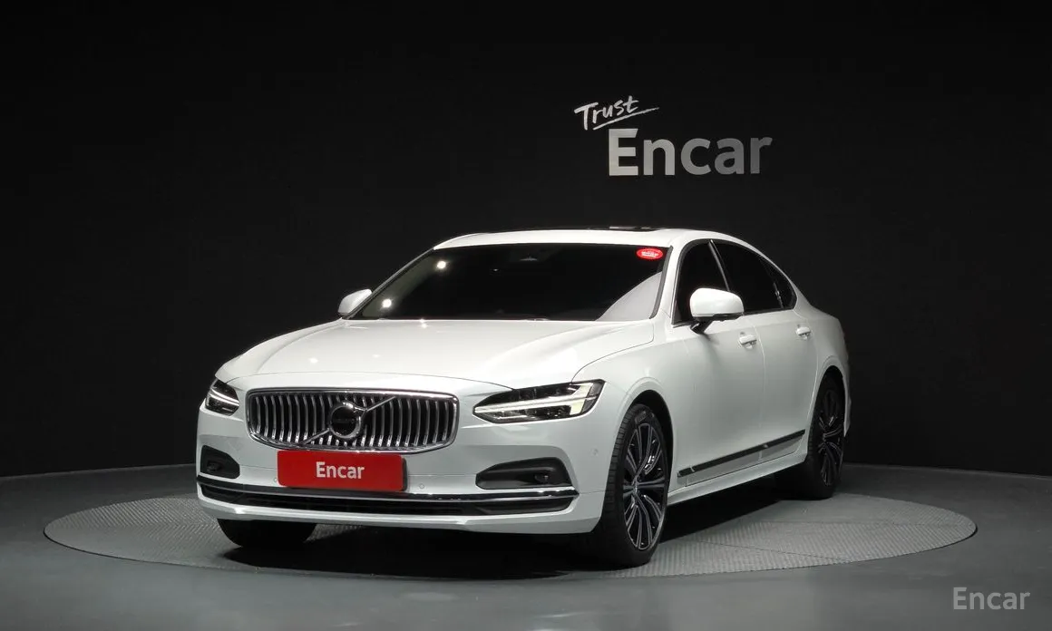 Фото 1 - Volvo S90