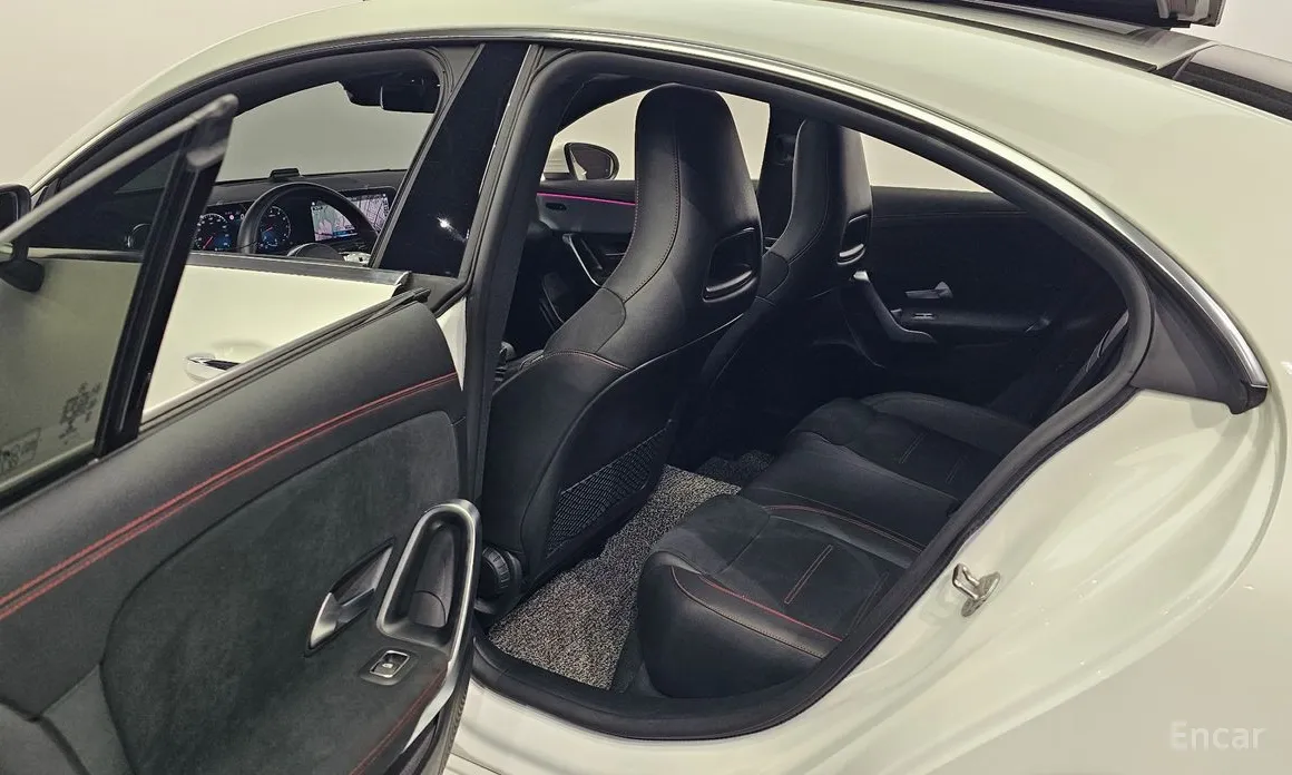 Фото 11 - Mercedes-Benz CLA-Class