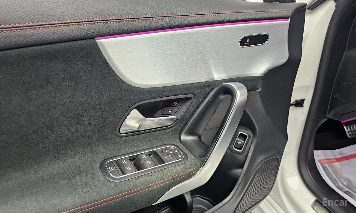 Фото 13 - Mercedes-Benz CLA-Class