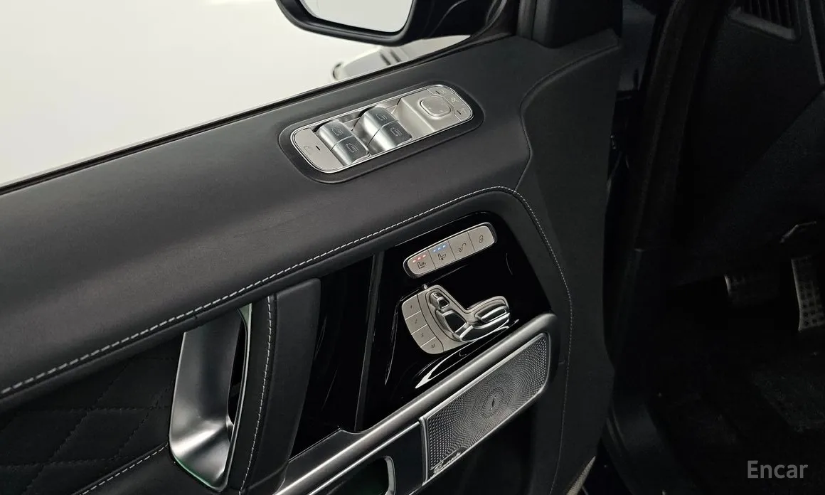 Фото 17 - Mercedes-Benz G-Class