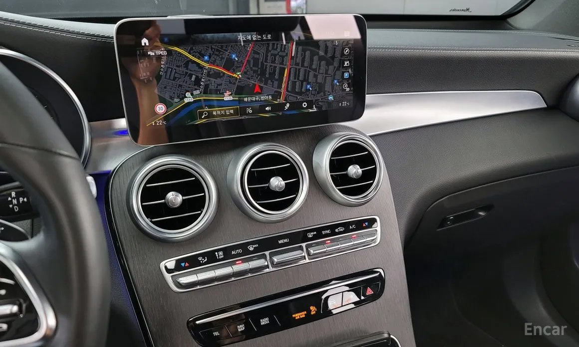 Фото 14 - Mercedes-Benz GLC-Class