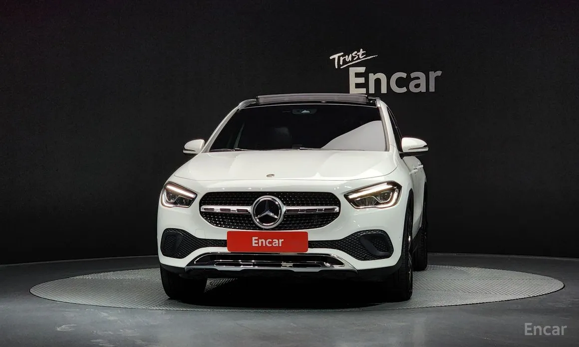 Фото 3 - Mercedes-Benz GLA-Class