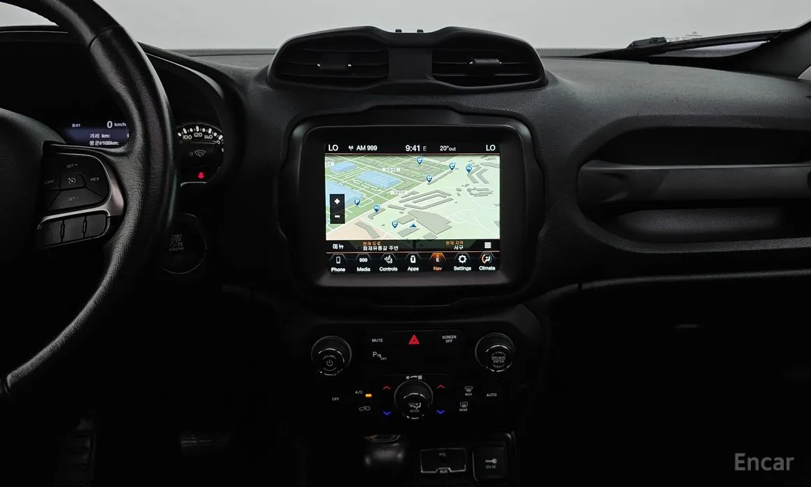 Фото 14 - Jeep Renegade