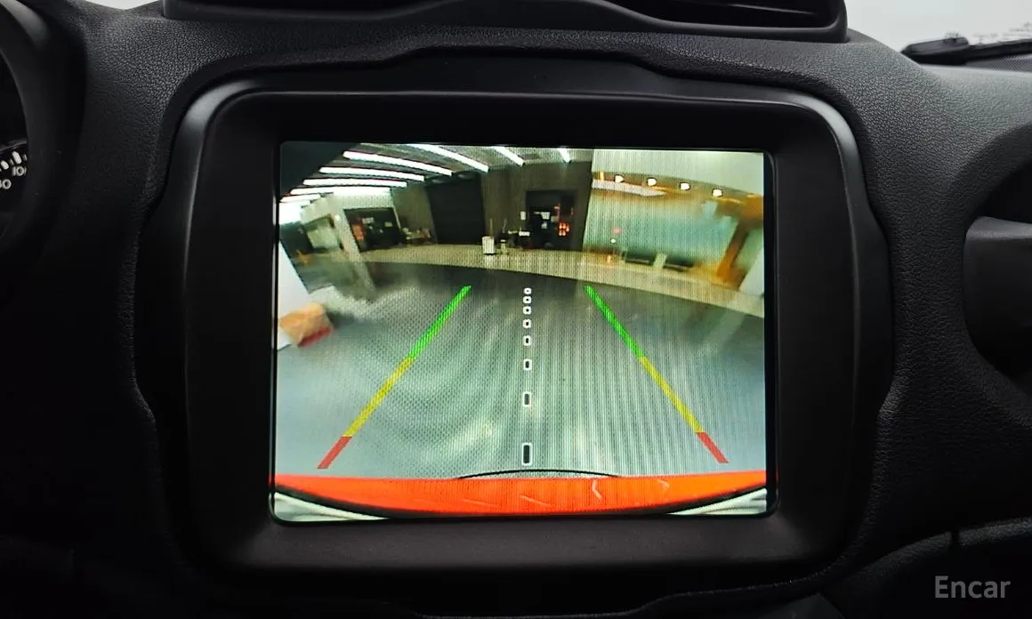 Фото 15 - Jeep Renegade