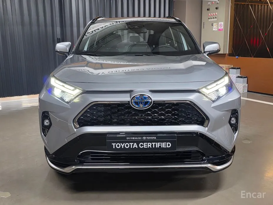 Фото 2 - Toyota RAV4