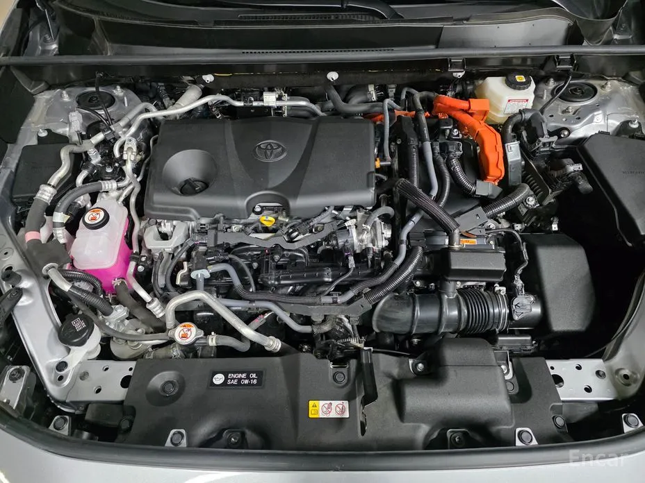 Фото 6 - Toyota RAV4