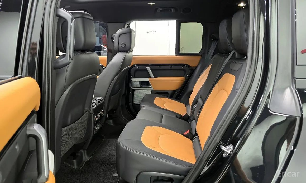 Фото 12 - Land Rover Defender