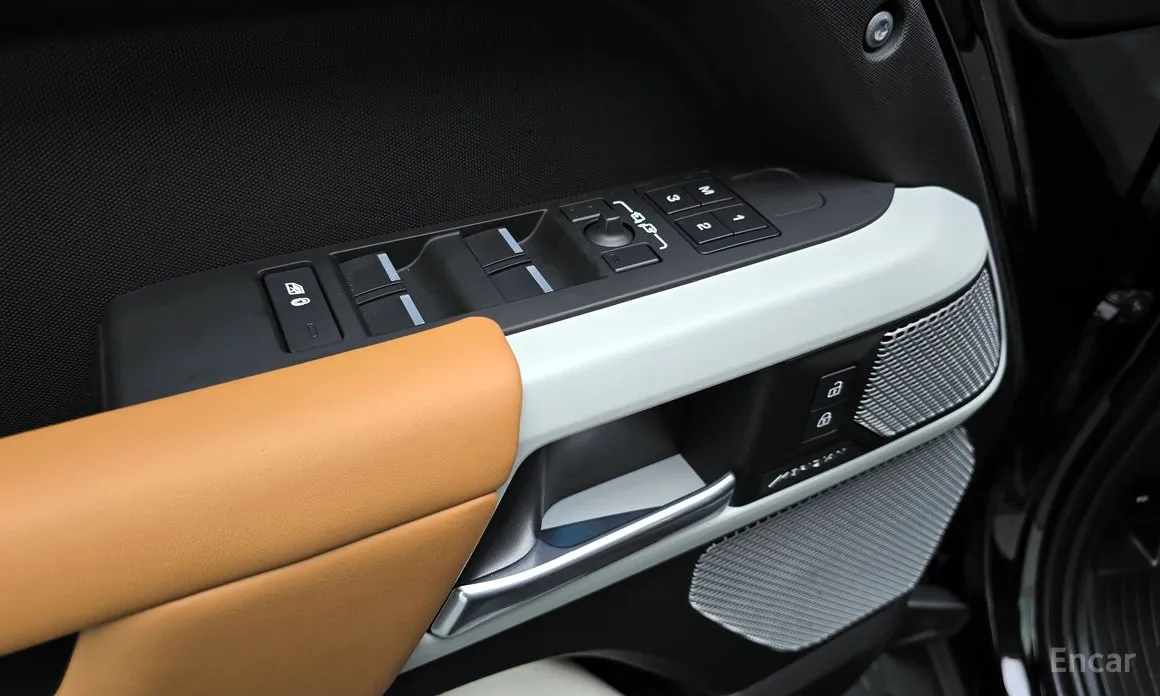 Фото 18 - Land Rover Defender