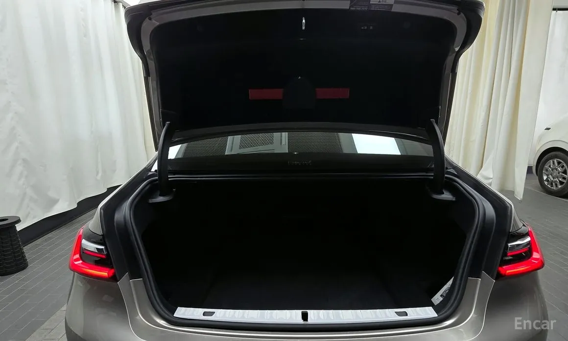 Фото 20 - BMW 7 Series