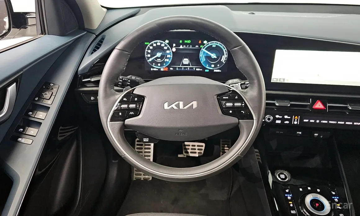 Фото 13 - Kia Niro