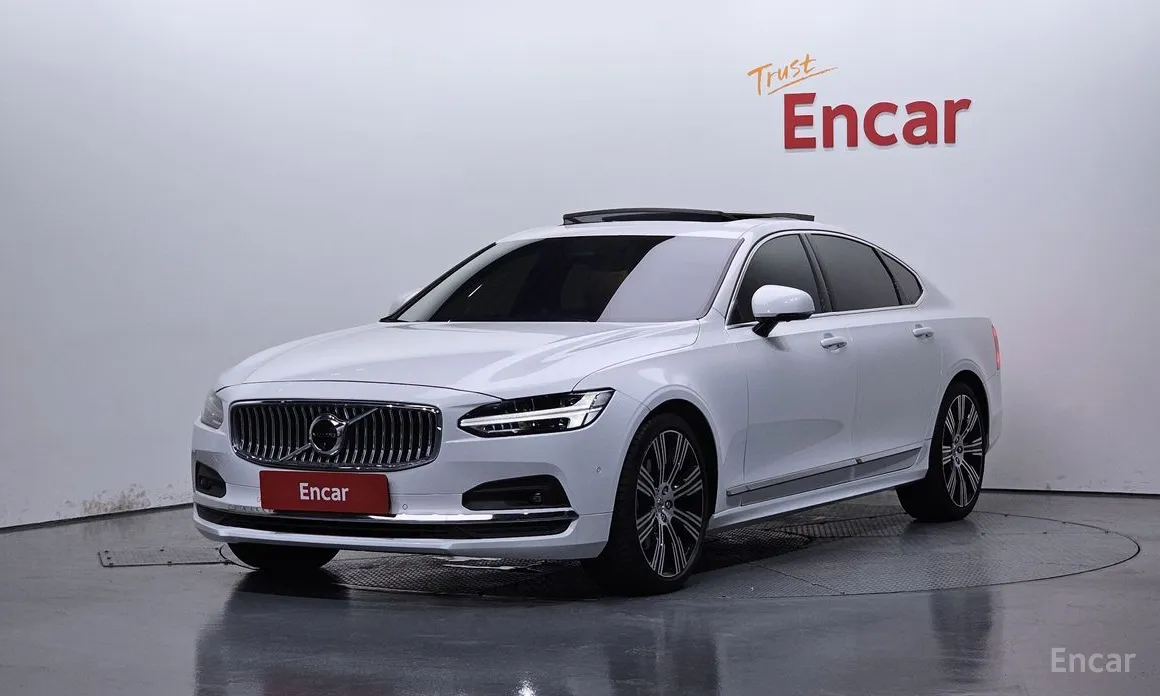 Фото 1 - Volvo S90