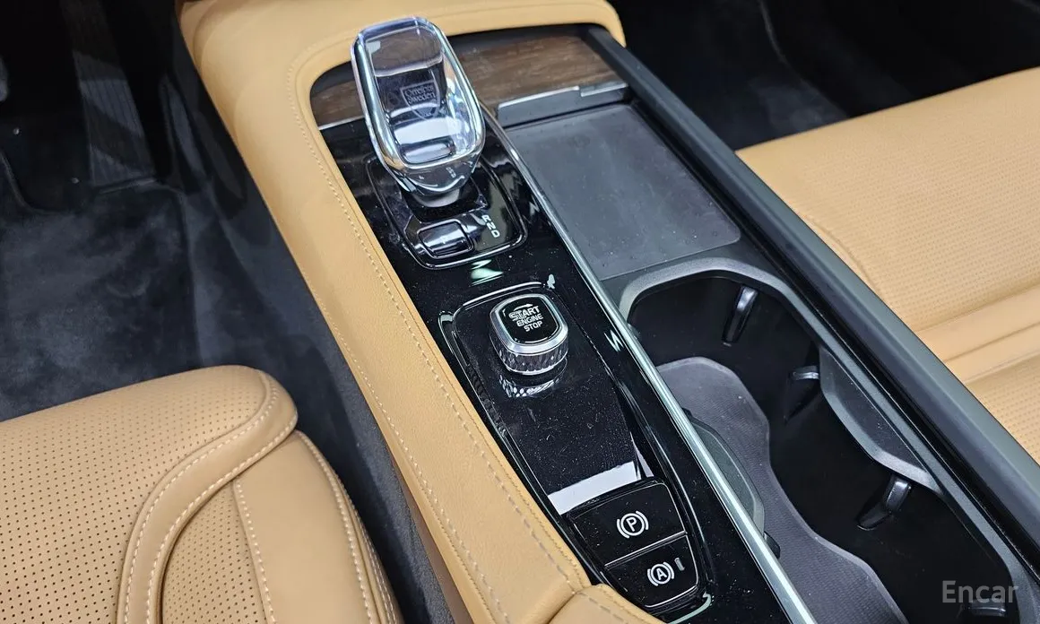 Фото 9 - Volvo S90