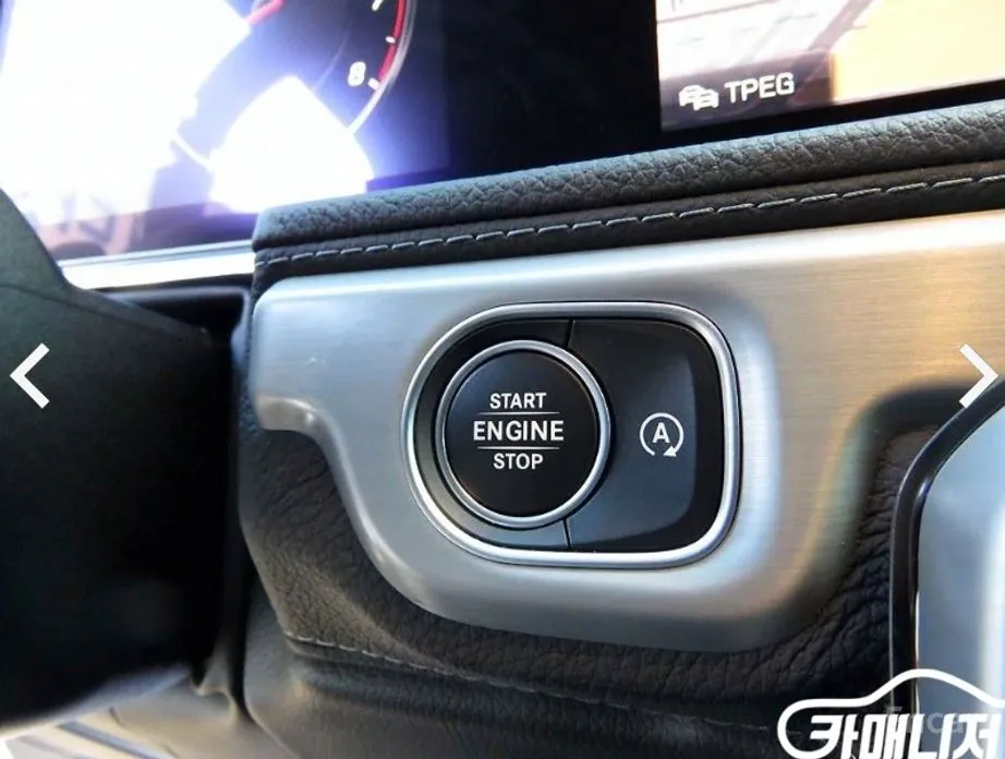 Фото 15 - Mercedes-Benz G-Class