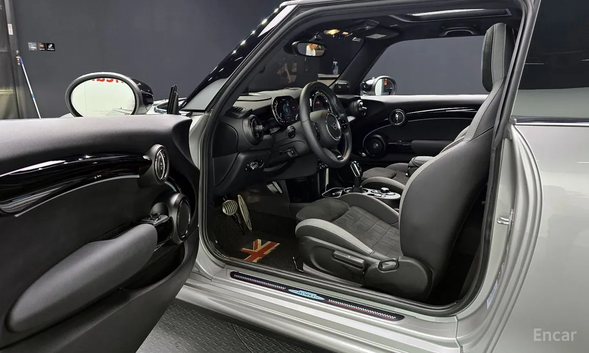 Фото 11 - Mini Cooper