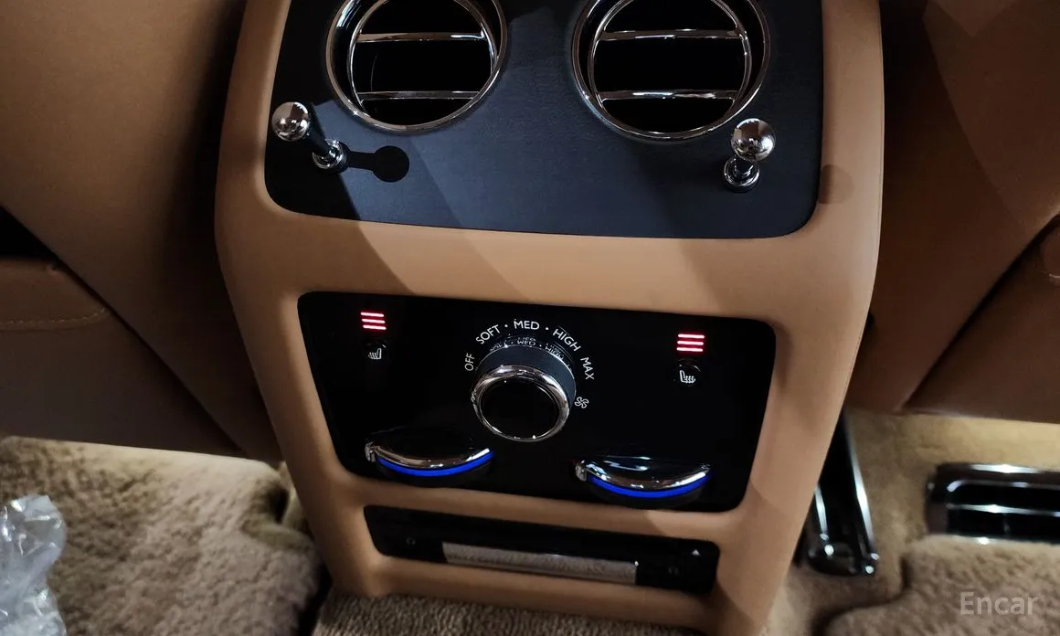 Фото 19 - Rolls-Royce Ghost