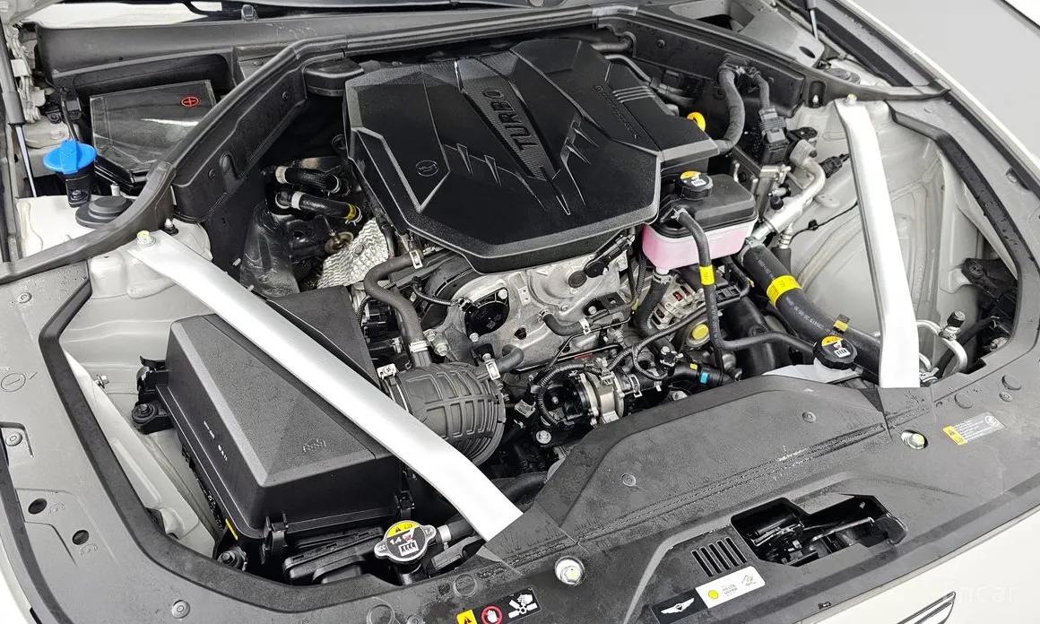 Фото 6 - Genesis G70