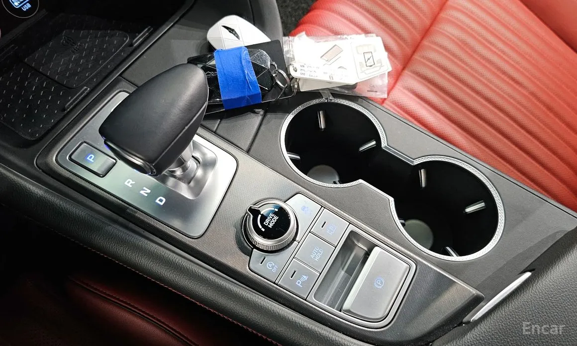 Фото 9 - Genesis G70