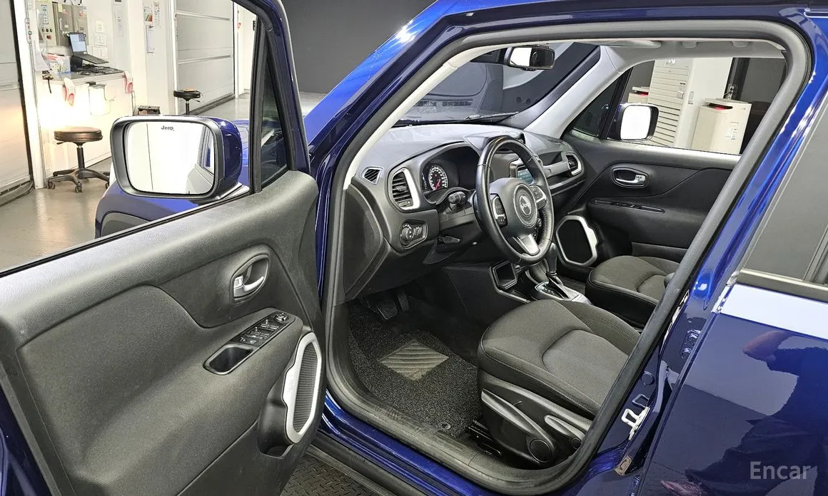 Фото 10 - Jeep Renegade