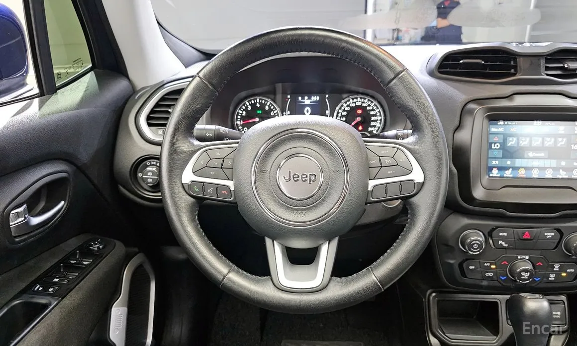 Фото 17 - Jeep Renegade