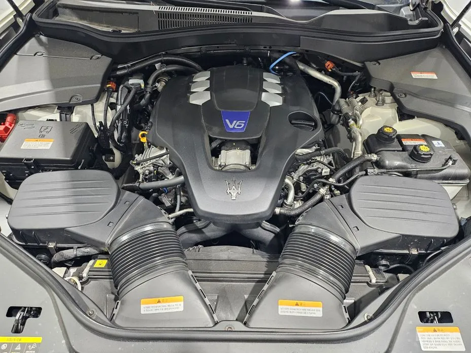 Фото 6 - Maserati Levante