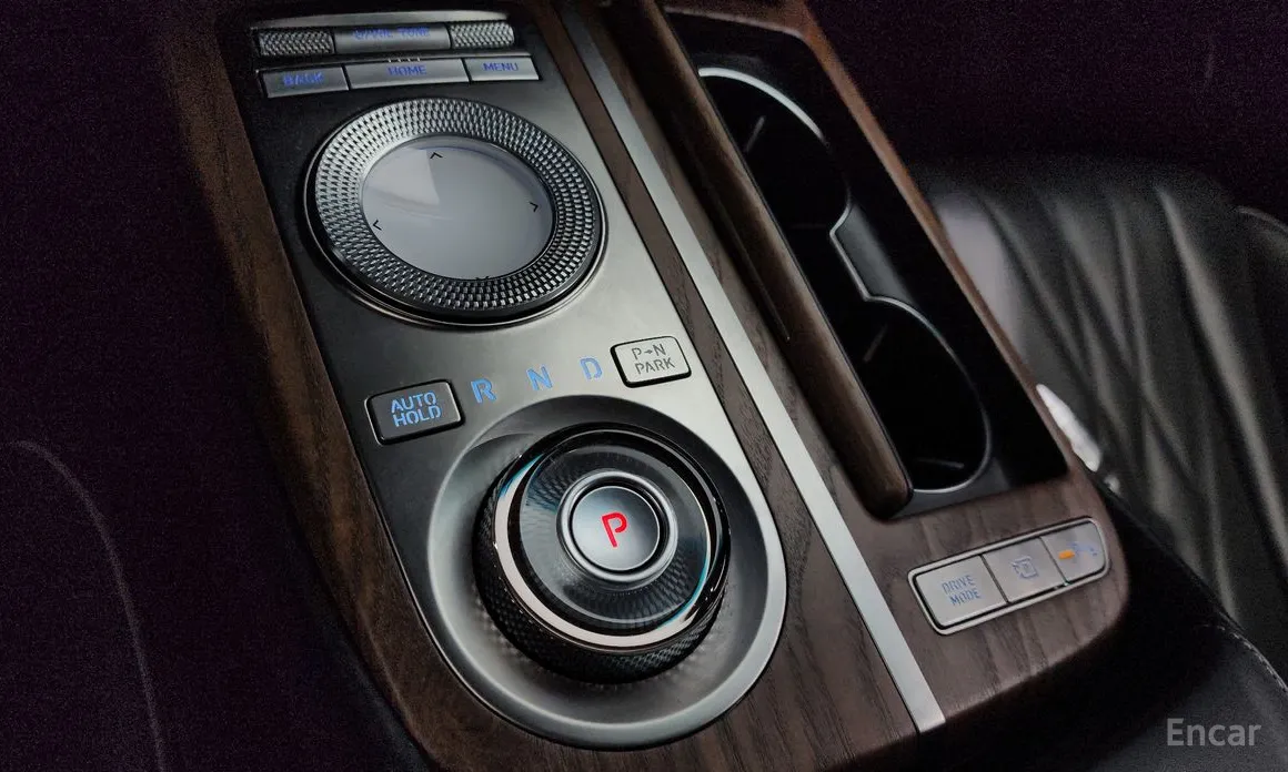 Фото 9 - Genesis G80