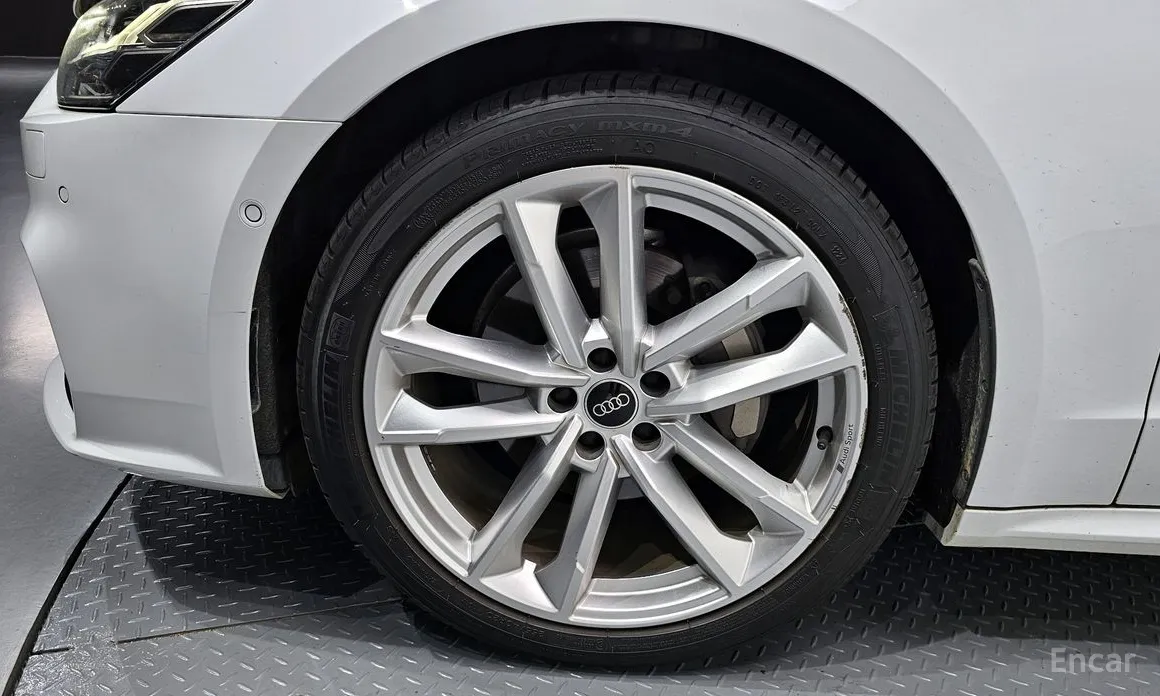 Фото 5 - Audi A7