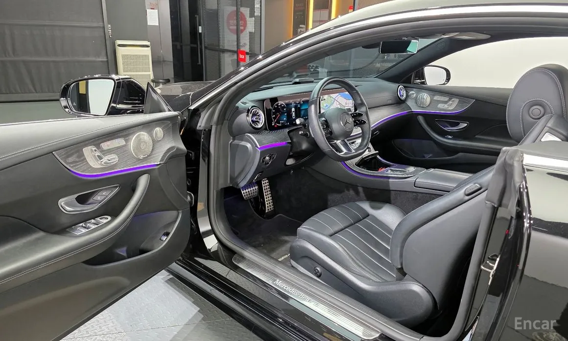 Фото 10 - Mercedes-Benz E-Class