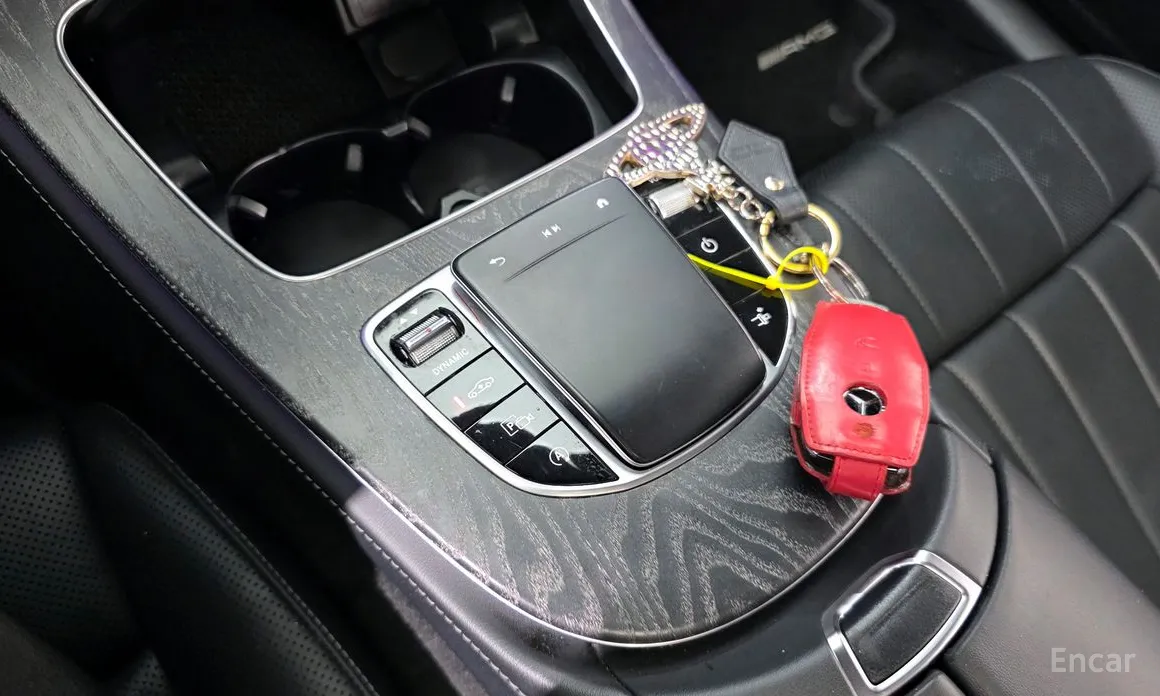 Фото 17 - Mercedes-Benz E-Class