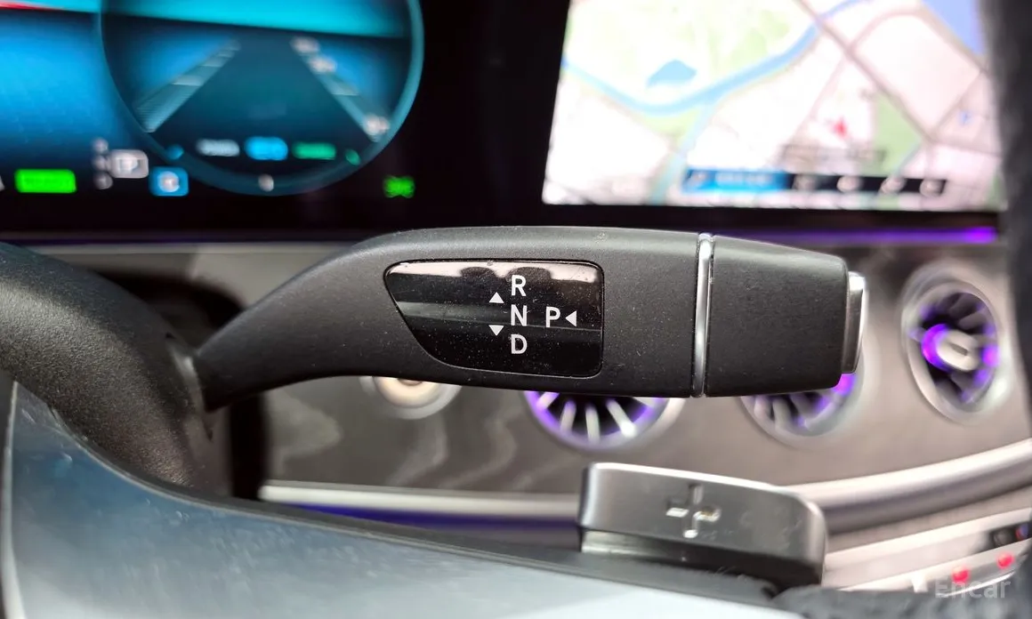 Фото 9 - Mercedes-Benz E-Class