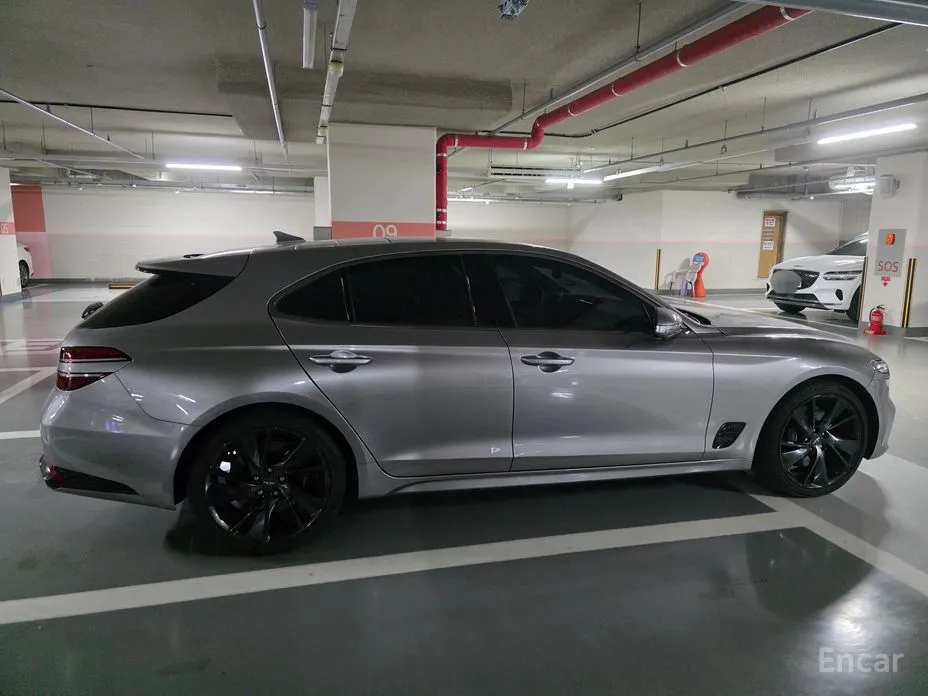 Фото 4 - Genesis G70