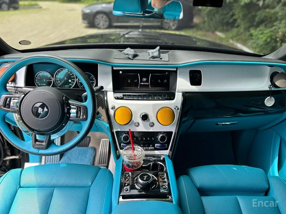 Фото 15 - Rolls-Royce Cullinan