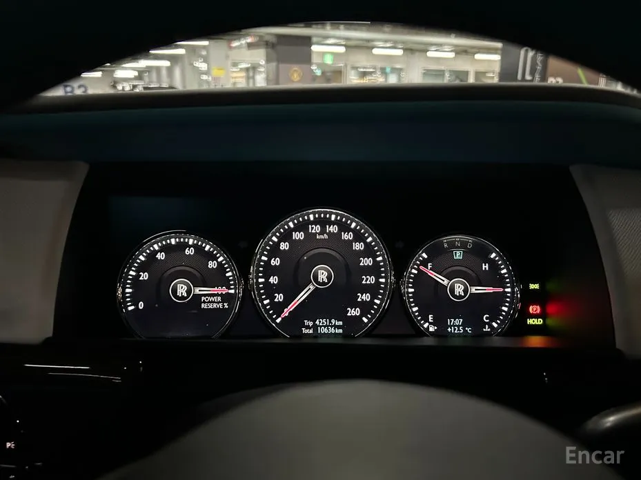 Фото 8 - Rolls-Royce Cullinan