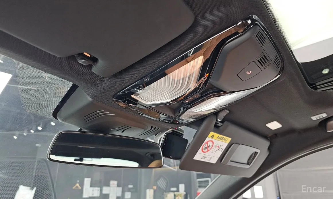 Photo 17 - BMW 3 Series