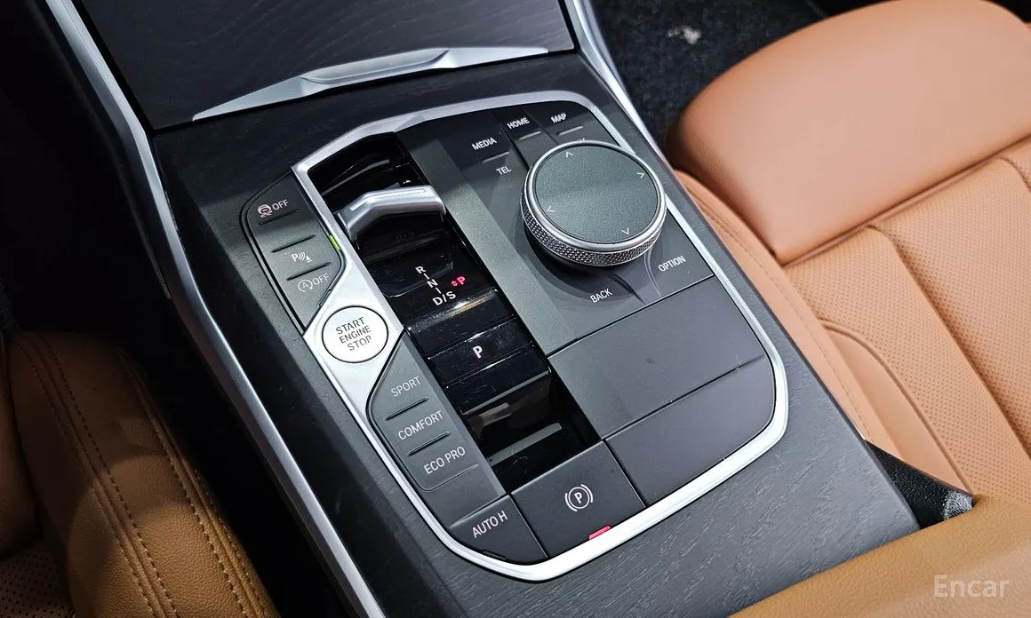 Photo 9 - BMW 3 Series