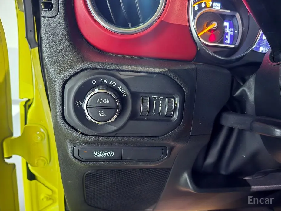 Фото 14 - Jeep Gladiator