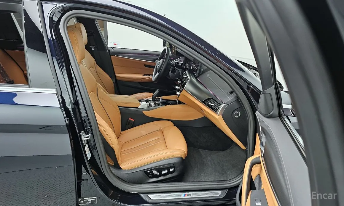 Фото 18 - BMW 5 Series