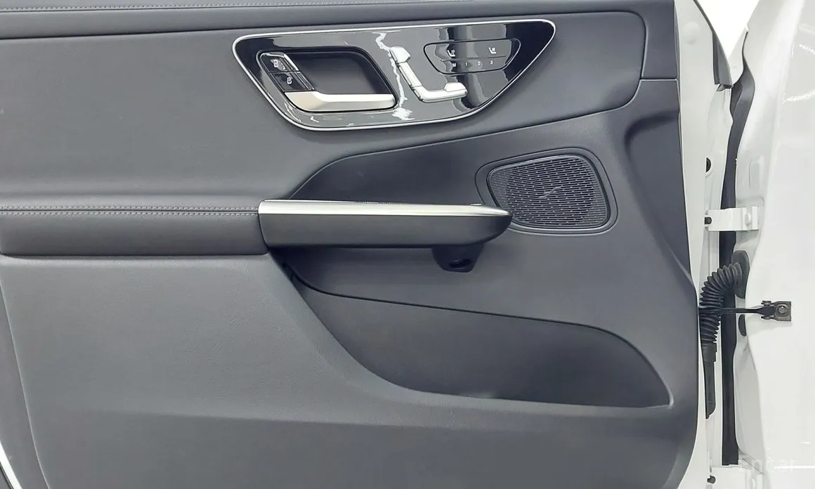 Mercedes-Benz GLC-Class 2023 GLC220 d 4MATIC