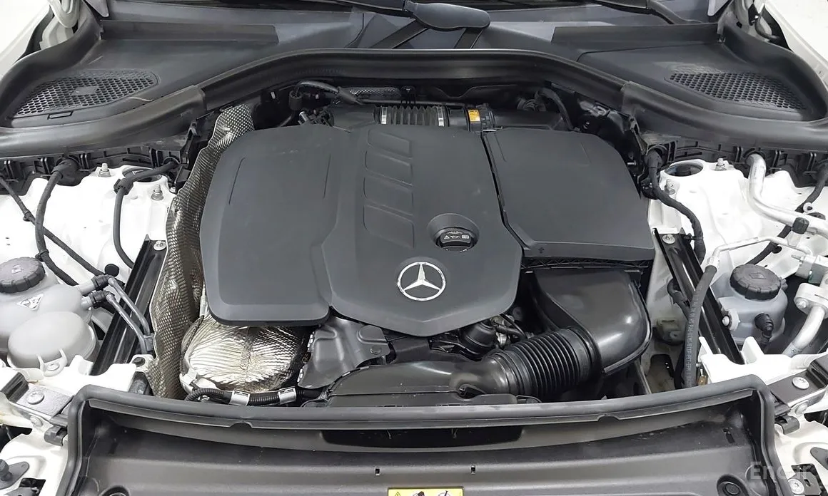 Mercedes-Benz GLC-Class 2023 GLC220 d 4MATIC